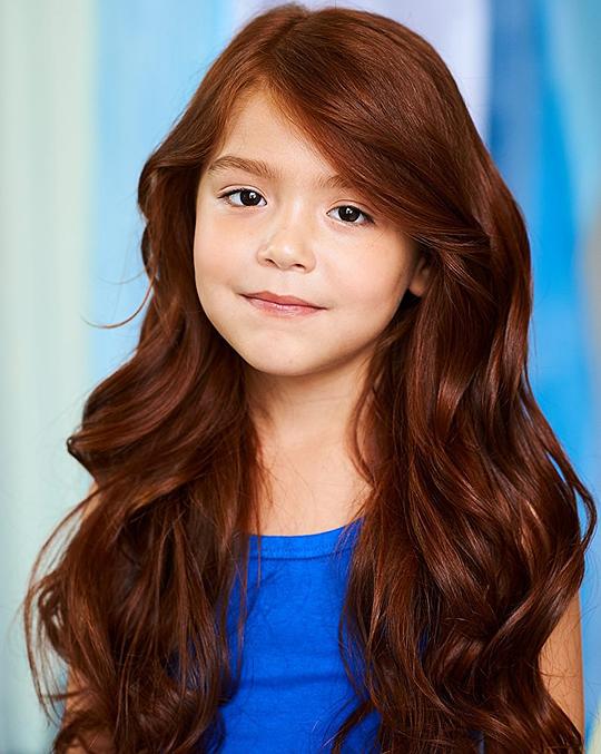 瓦莱丽亚·科托 Valeria Cotto照片