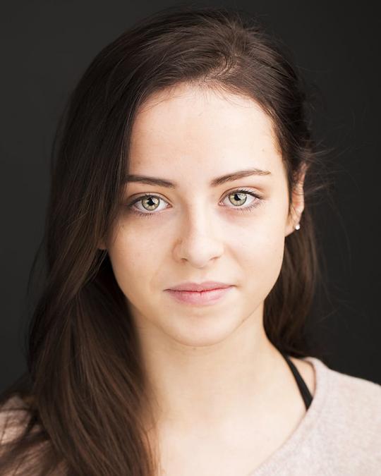 凯莉·桑顿 Kelly Thornton照片