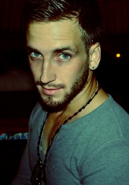 威尔·罗斯海尔 Will Rothhaar照片