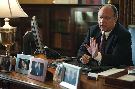 道格拉斯·尤巴斯基 Douglas Urbanski照片