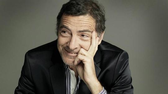 古斯塔沃·加尔松 Gustavo Garzón照片