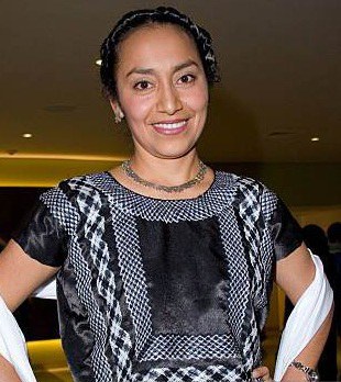 梅拉·萨布罗 Mayra Serbulo照片