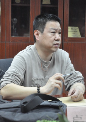 卢卫国 Weiguo Lu照片