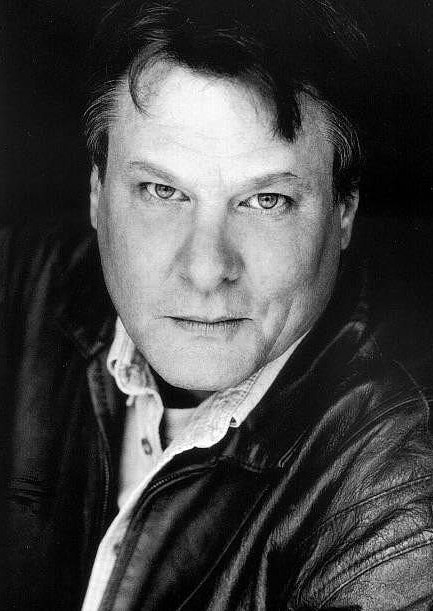 Randall Carver照片