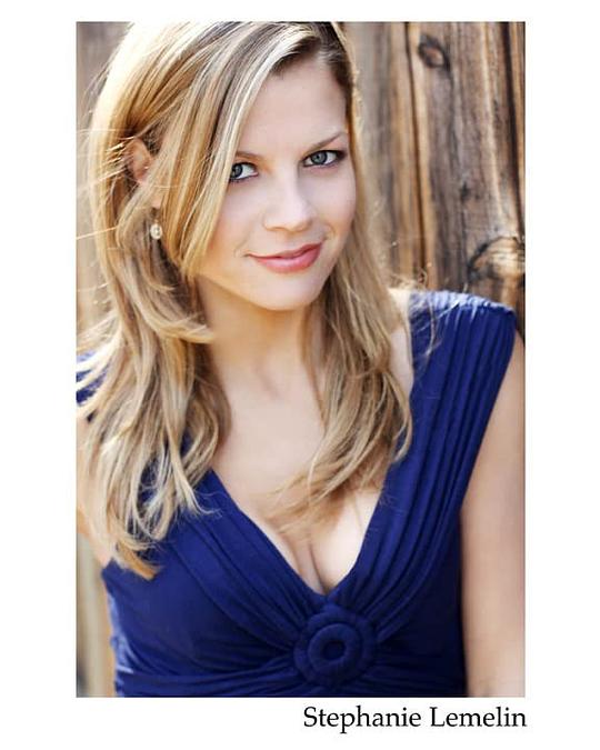 斯蒂芬妮·勒梅林 Stephanie Lemelin照片