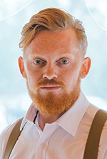 马修·沃特斯 Mathew Waters照片