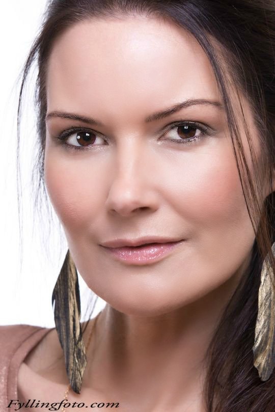 伊丽莎白·斯乔利 Elizabeth Sjoli照片