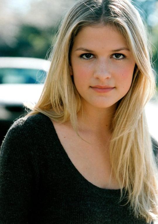 乔丹-克莱尔·格林 Jordan-Claire Green照片