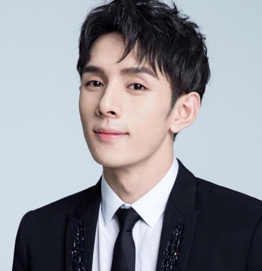 李佳琦 Austin照片