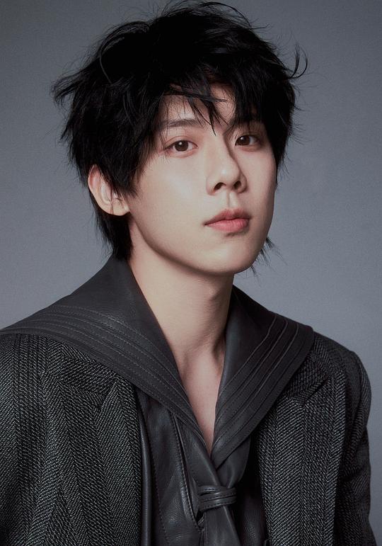 周奇 Qi Zhou照片