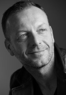 雨果·斯皮尔 Hugo Speer照片