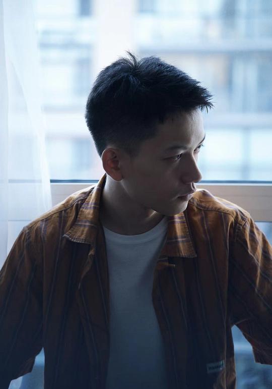 龙泽治 Zezhi Long照片