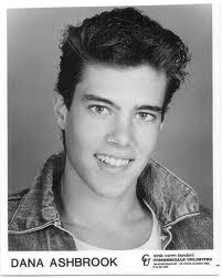达纳·艾希布鲁克 Dana Ashbrook照片