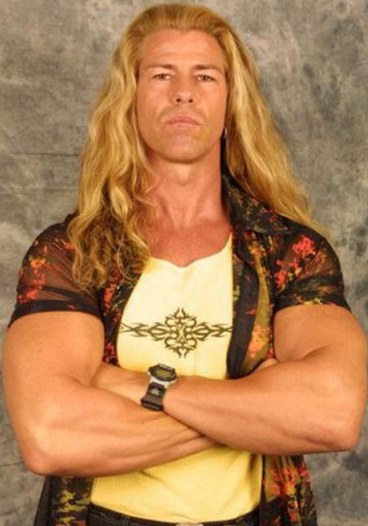 德隆·麦比 Deron McBee照片