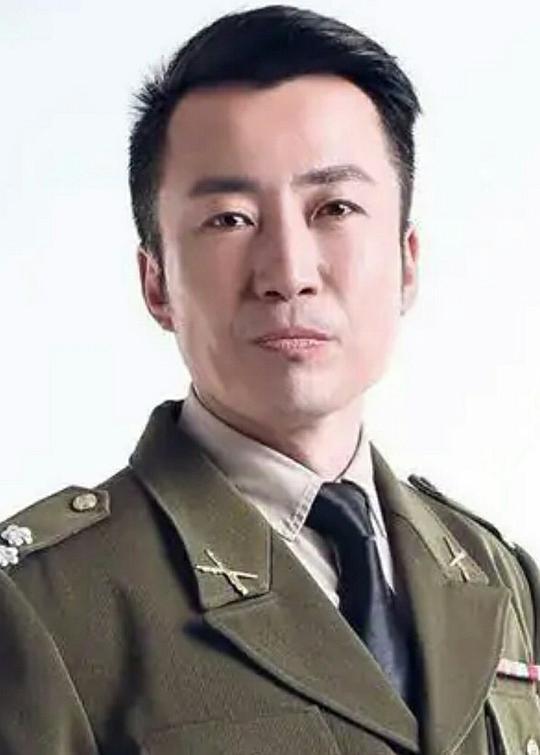 齐尔洛 Erluo Qi照片