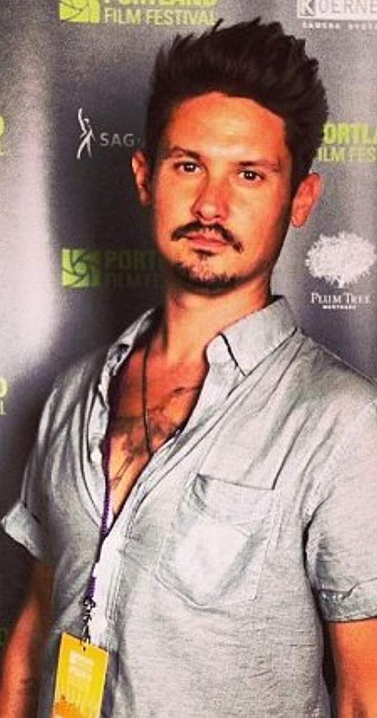 乔恩·马修斯 Jon Matthews照片