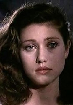 依莎贝尔·伊利尔斯 Isabelle Illiers照片