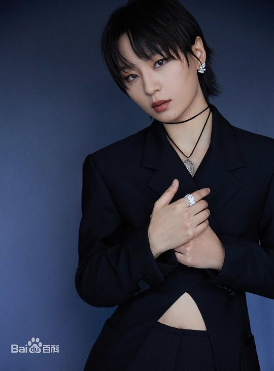 周笔畅 BiBi Chou照片