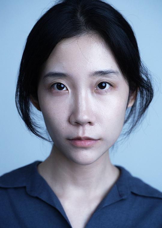 黄楚桐 Eponine Huang照片