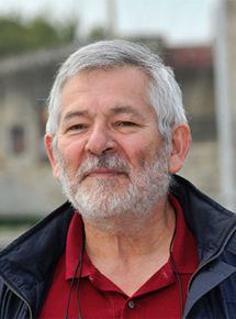 伊维斯·皮尼奥 Yves Pignot照片