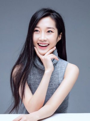 何欣烛 Xinzhu He照片