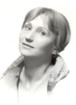 瑞丝扎德·哈宁 Ryszarda Hanin照片