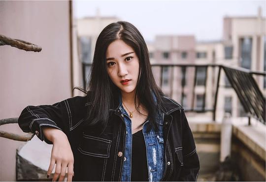 裴筝筝 Zhengzheng Pei照片