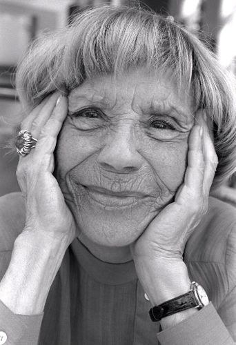 阿斯特丽兹·亨宁-延森 Astrid Henning-Jensen照片