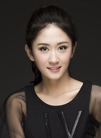 杨柳 Liu Yang照片