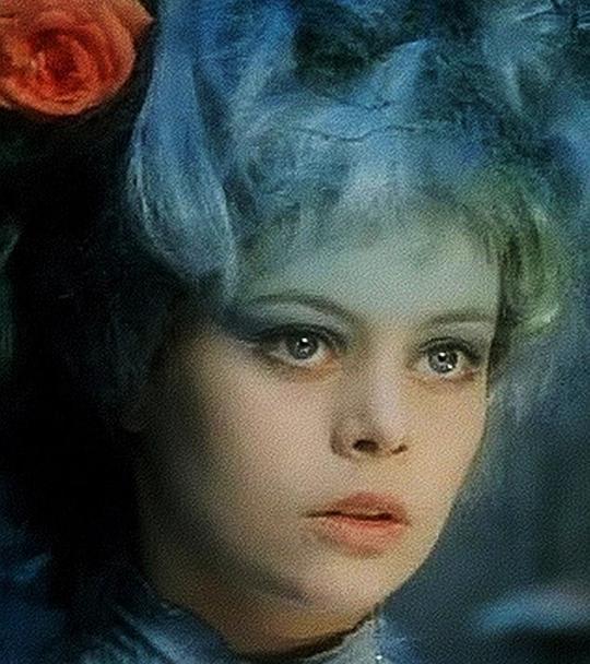 米罗斯拉娃·沙弗兰科娃 Miroslava Safránková照片