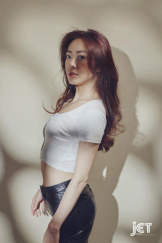 松冈李那 Linah Matsuoka照片