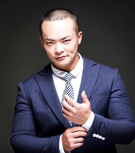 王洪千 Hongqian Wang照片