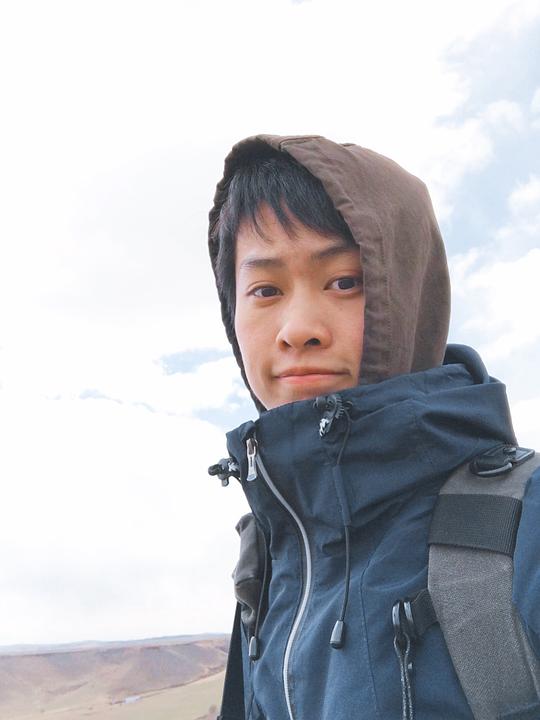 何梓源 Ziyuan He照片