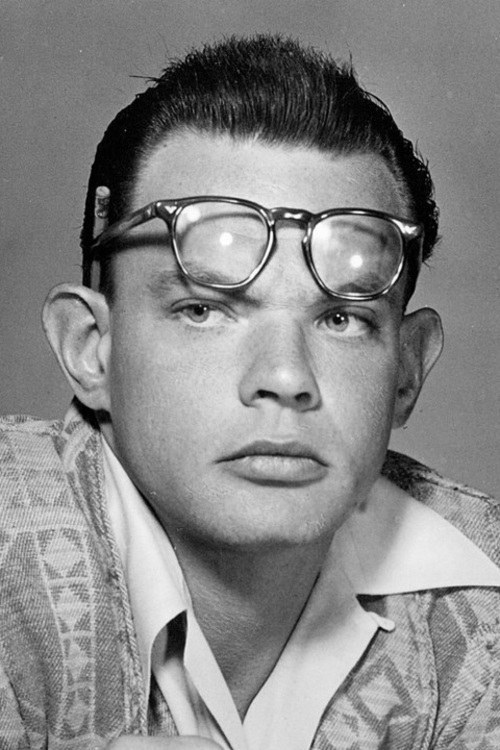 拉蒙特·约翰逊 Lamont Johnson照片