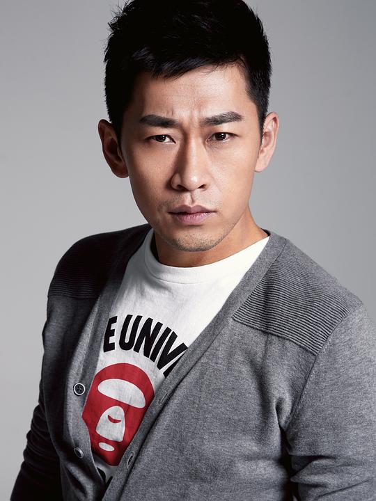 周岩 Yan Zhou照片