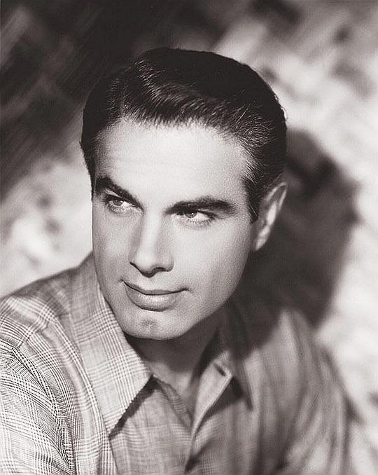 查尔斯·科尔温 Charles Korvin照片