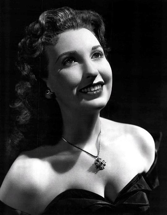 朱莉·本内特 Julie Bennett照片