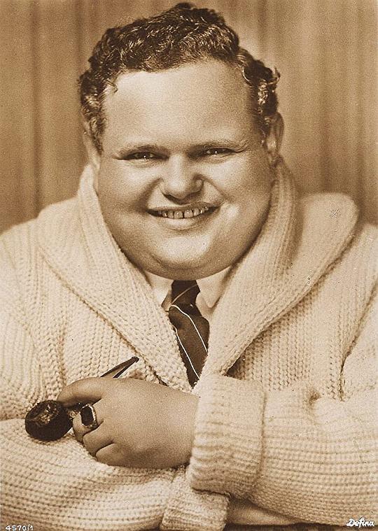 查理·普菲 Charles Puffy照片