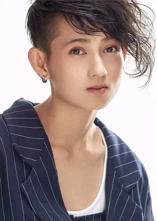 咬盼 Pan Yao照片