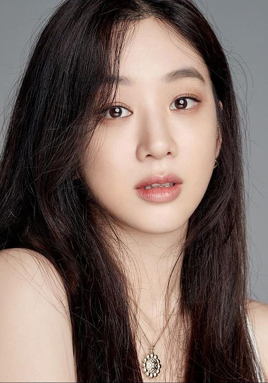 郑丽媛 Ryeo-won Jeong照片