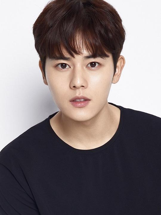 金桐俊 Kim Dong Joon照片