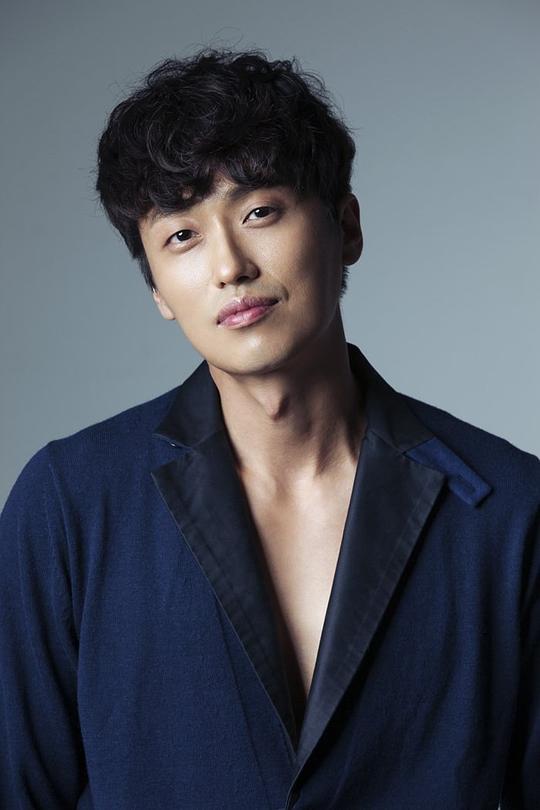 裴浩根 Bae Ho-geun照片