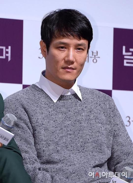 毛弘镇 Hong-jin Mo照片