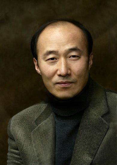 尹周相 Ju-sang Yun照片