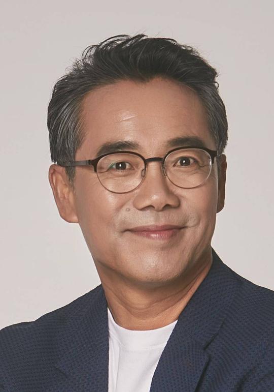 吴万锡 Man-seok Oh照片