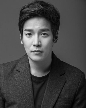 金南优 Nam-woo Kim照片