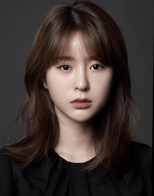 金睿意 Kim Nu-ri照片