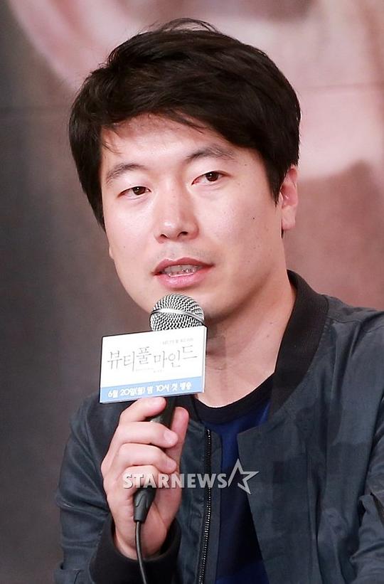 毛完日 Mo Wan Il照片