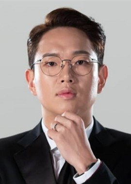 张圣圭 Jang Sung-kyu照片