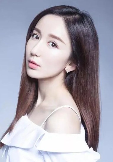 娄艺潇 Yixiao Lou照片